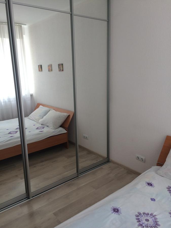 Cozy Apartment Near The Airport "Kyiv" Ngoại thất bức ảnh